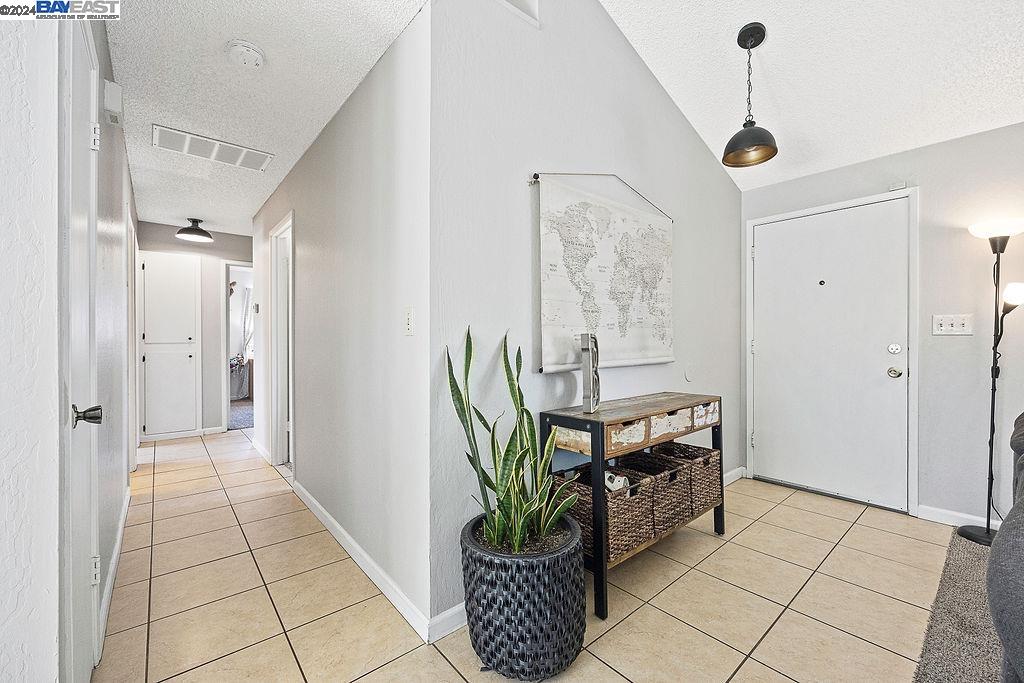 1560 Port Way, Oakley