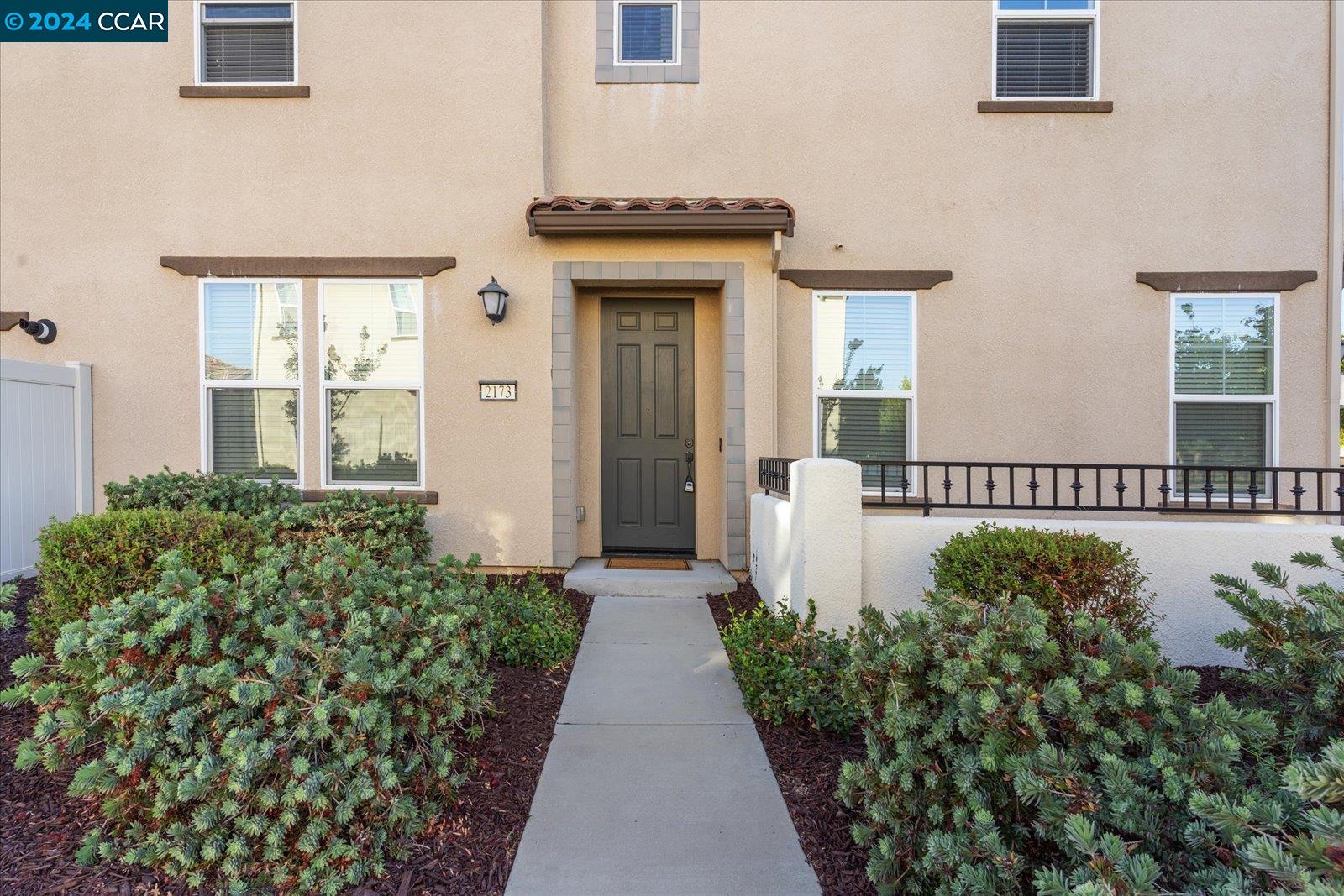 2173 Pleasant Grove Boulevard, Roseville