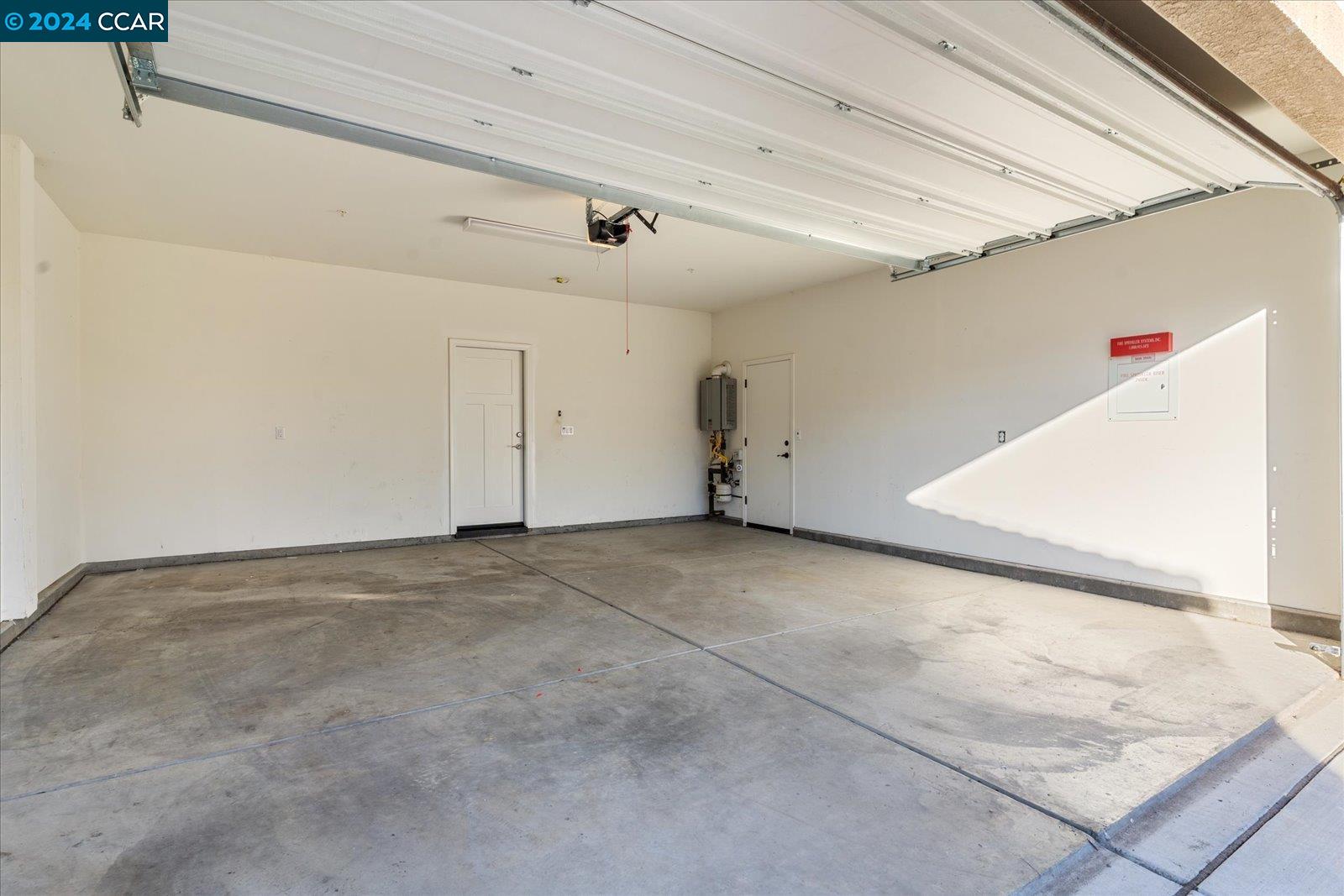 2173 Pleasant Grove Boulevard, Roseville
