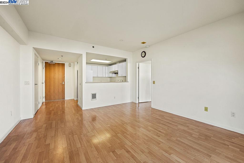 988 Franklin Street #402, Oakland