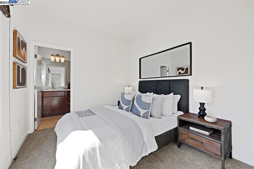 207 Palisade Drive, Oakland 