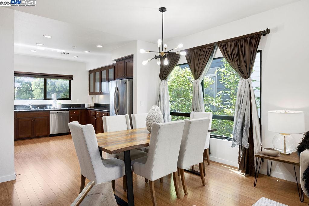 207 Palisade Drive, Oakland 