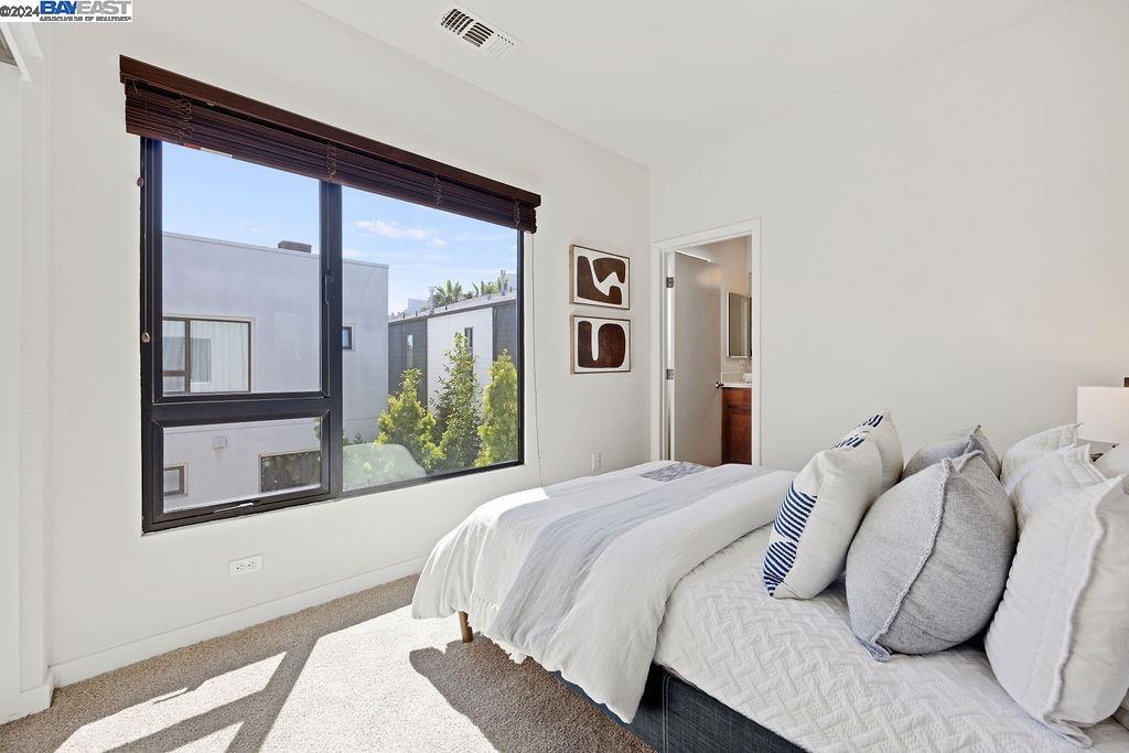 207 Palisade Drive, Oakland 
