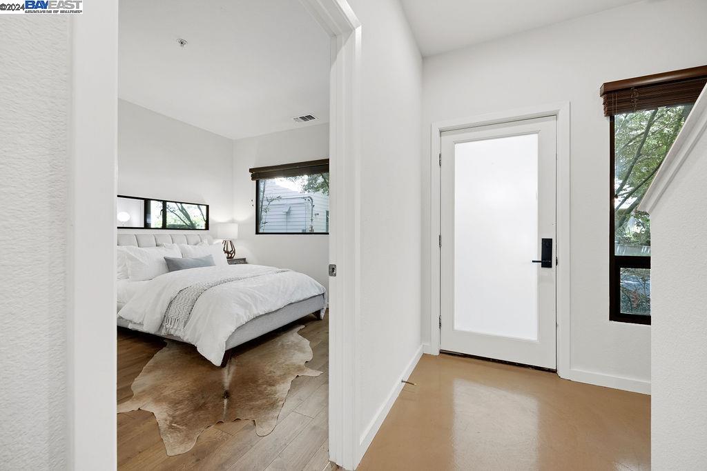 207 Palisade Drive, Oakland 