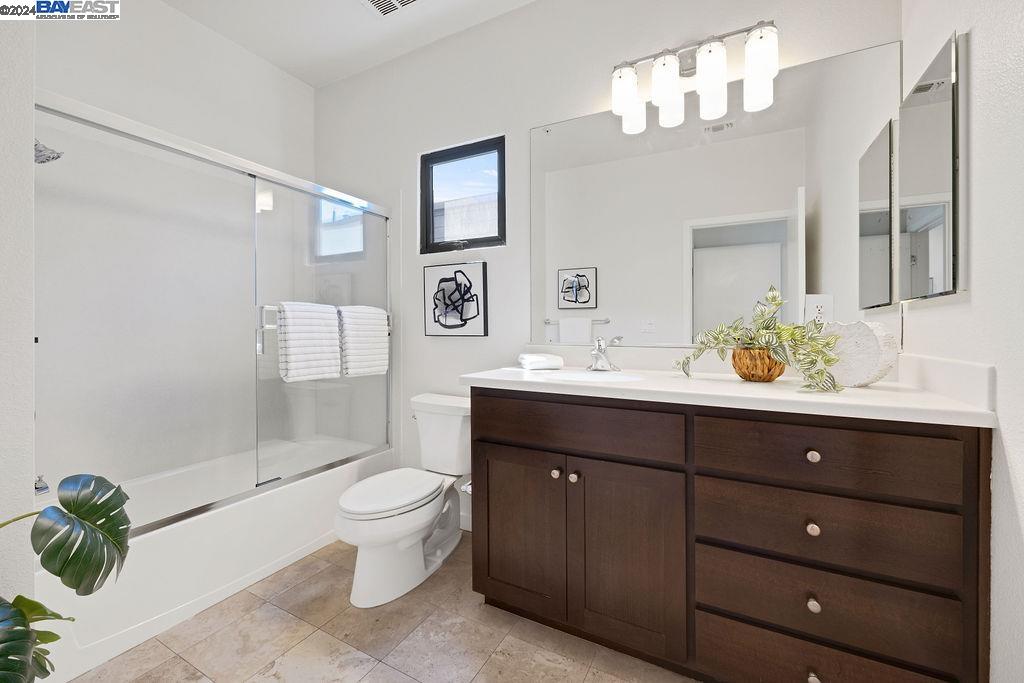 207 Palisade Drive, Oakland 