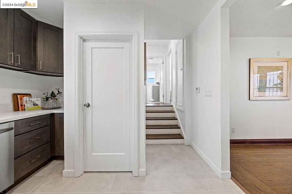 6007 Monadnock Way, Oakland