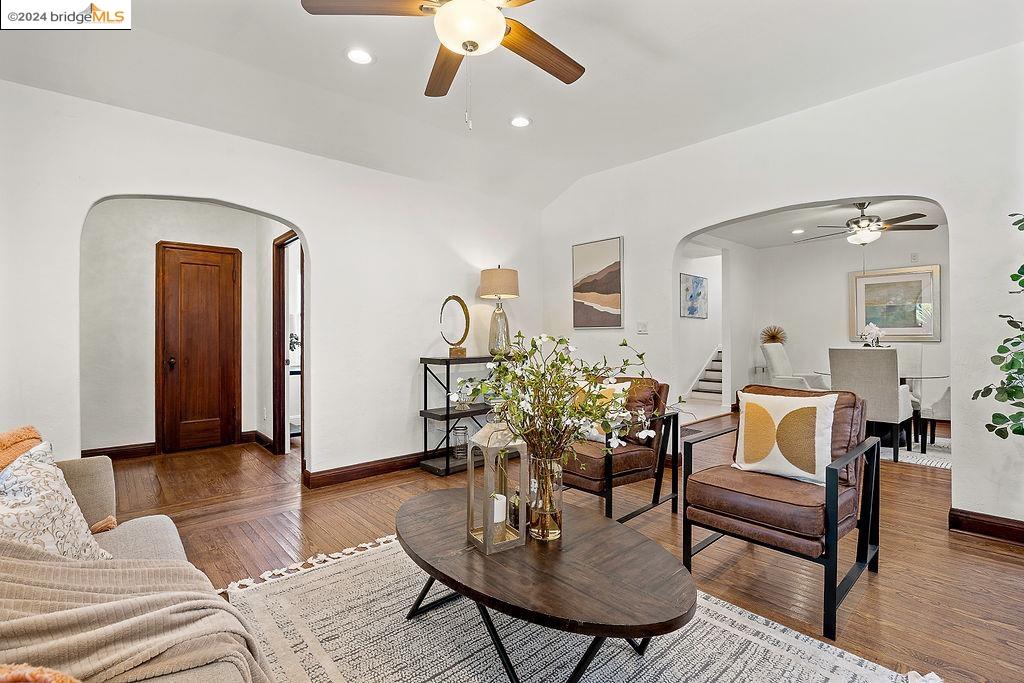 6007 Monadnock Way, Oakland