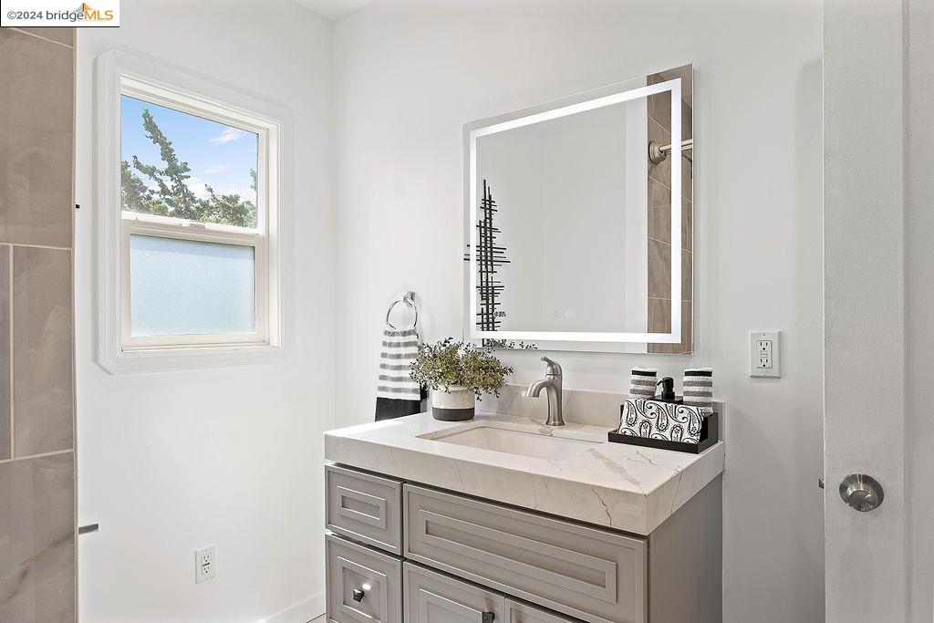 6007 Monadnock Way, Oakland