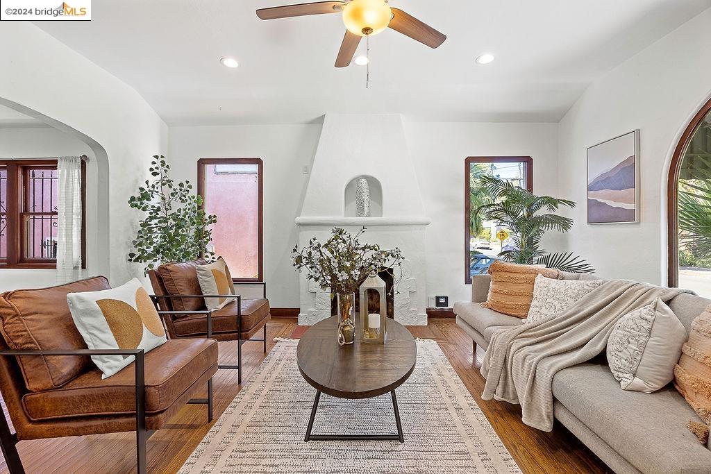 6007 Monadnock Way, Oakland