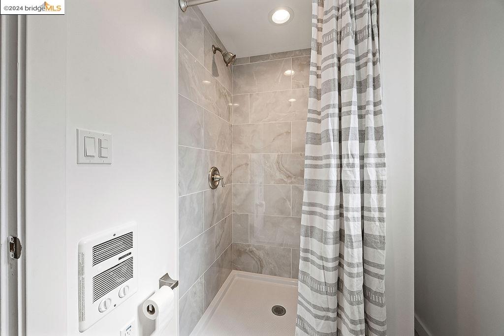6007 Monadnock Way, Oakland