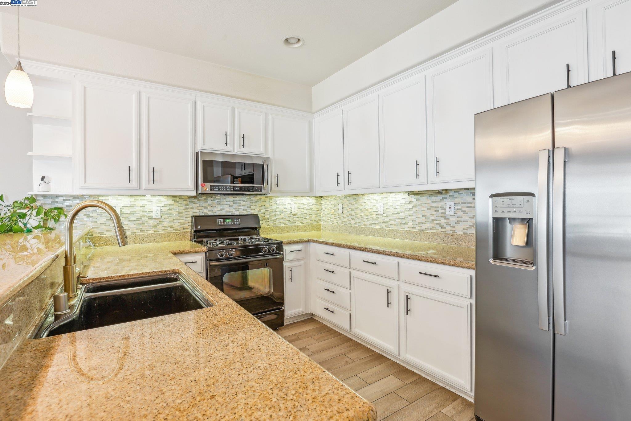 4165 Clarinbridge Cir