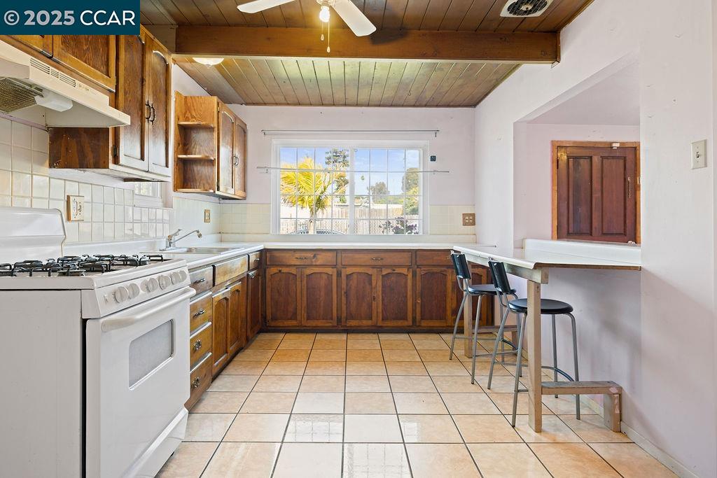 222 Denise Drive, San Pablo