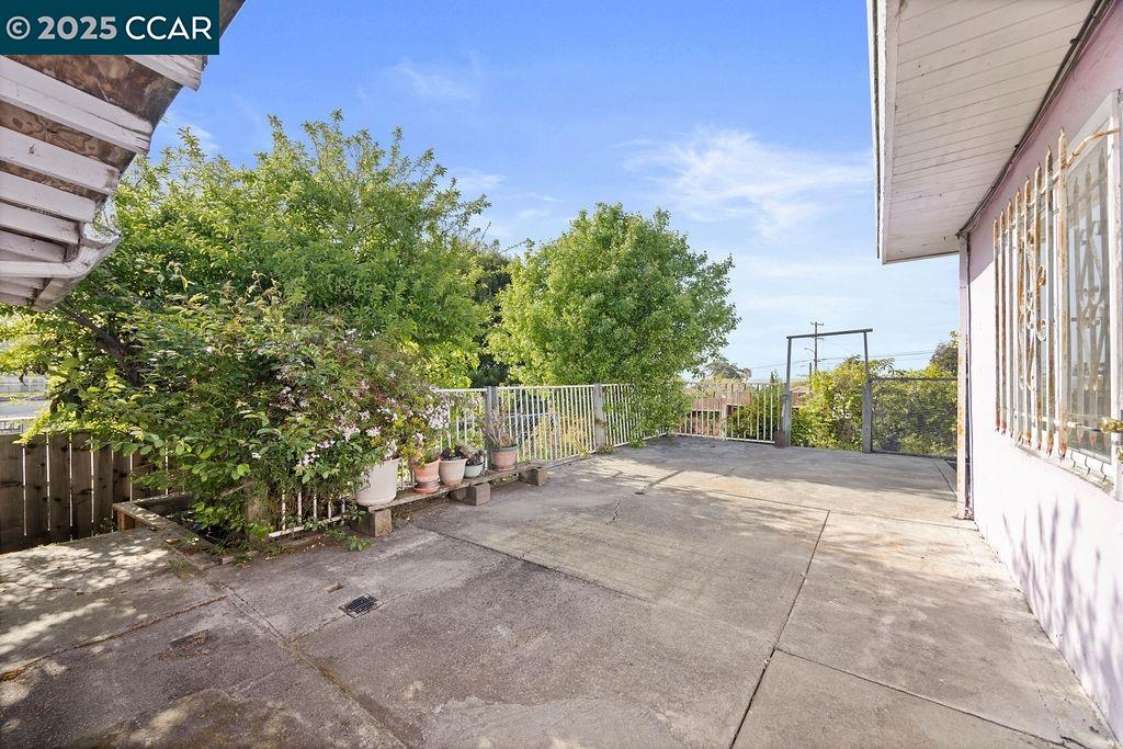 222 Denise Drive, San Pablo