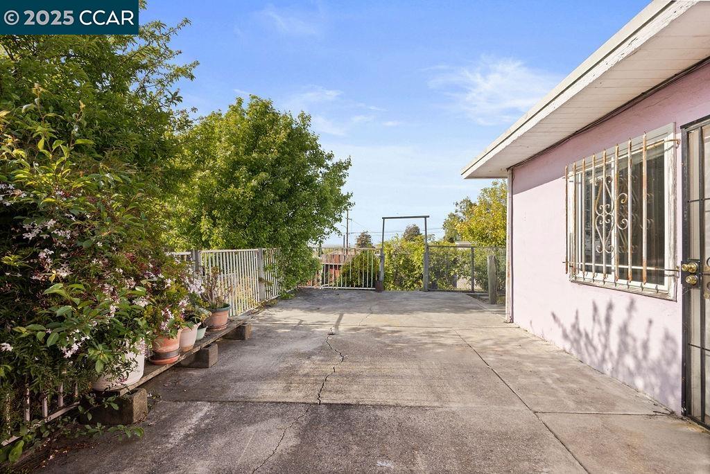 222 Denise Drive, San Pablo