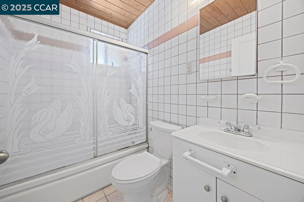 222 Denise Drive, San Pablo