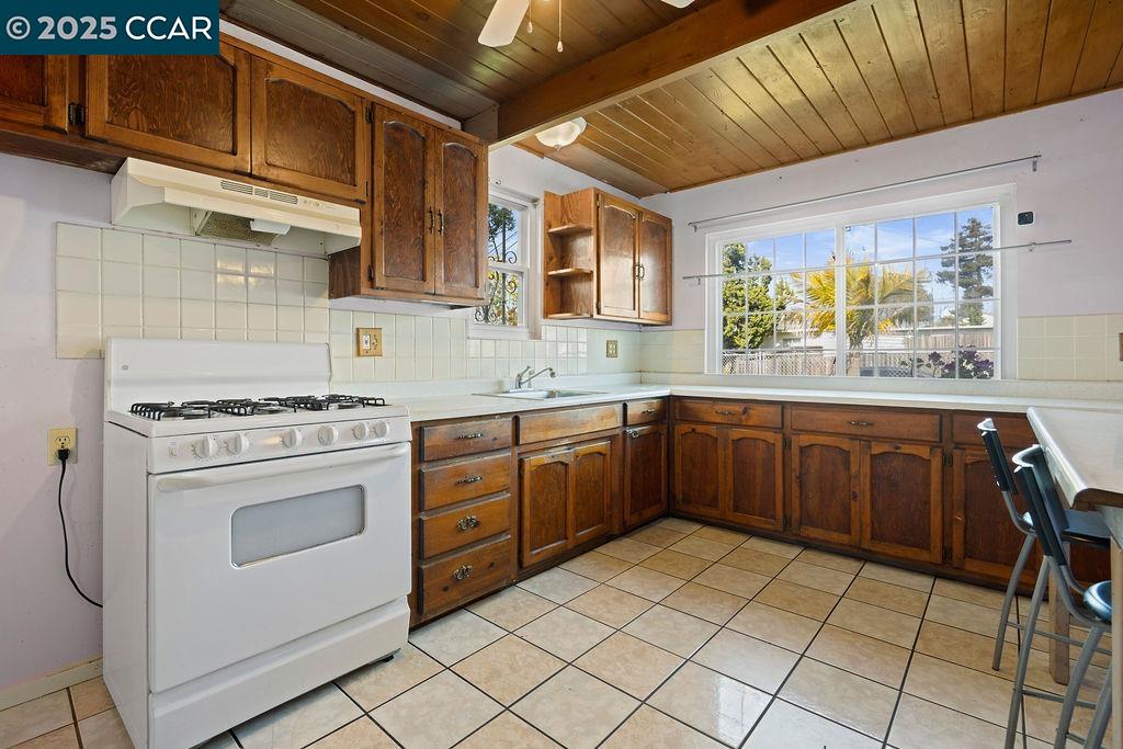 222 Denise Drive, San Pablo