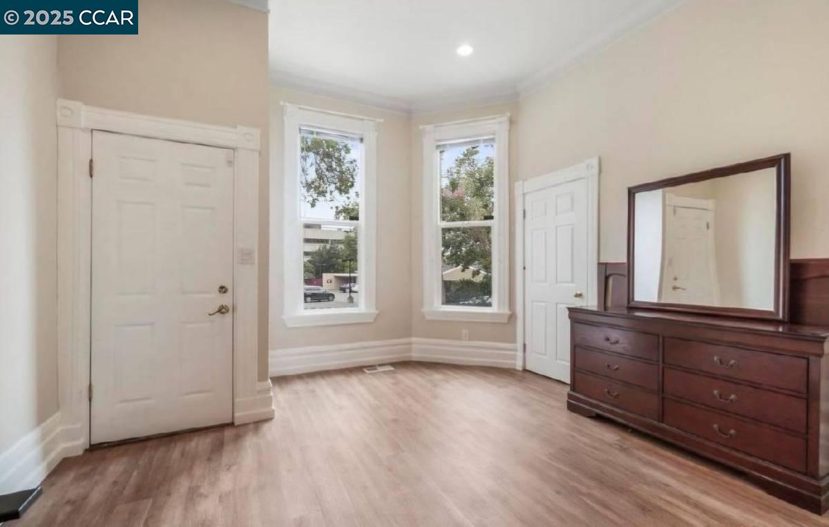 3229 Elm Street, Oakland