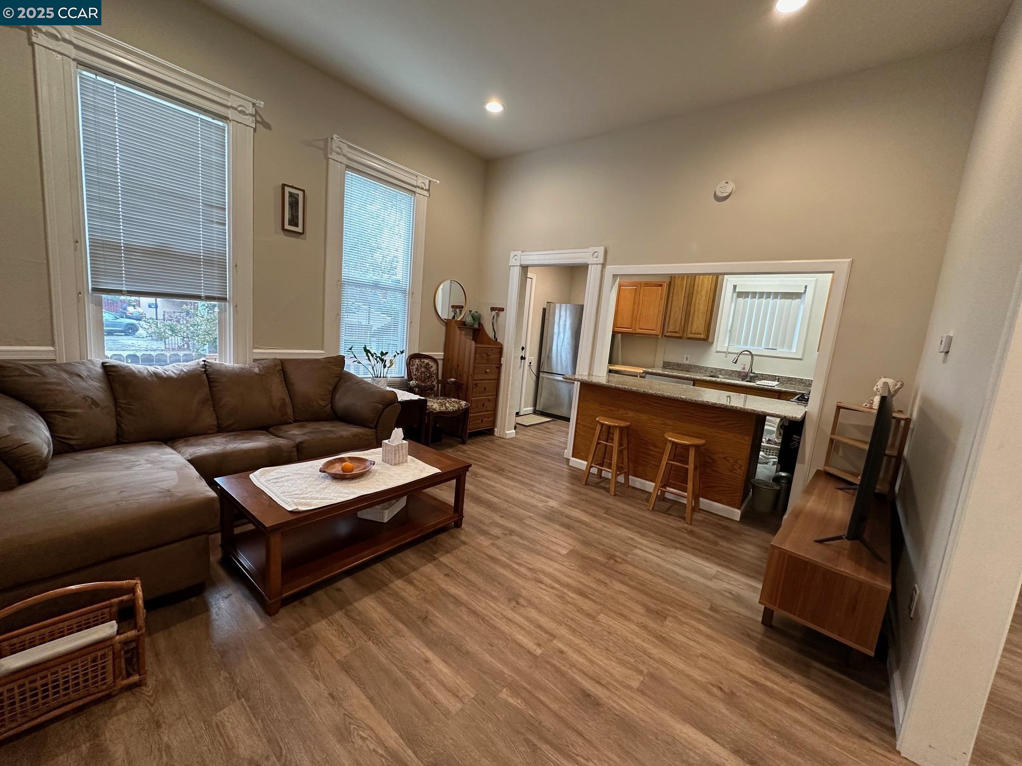 3229 Elm Street, Oakland