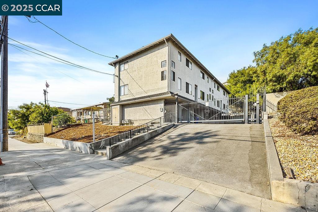 16472 Foothill Blvd, San Leandro