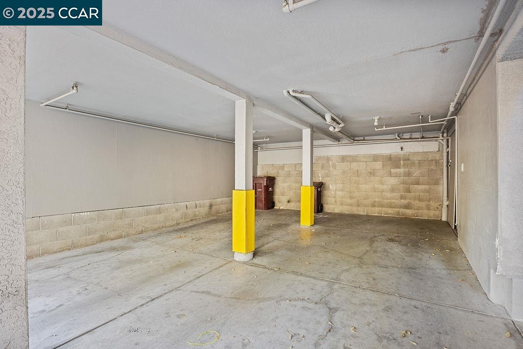 16472 Foothill Blvd, San Leandro