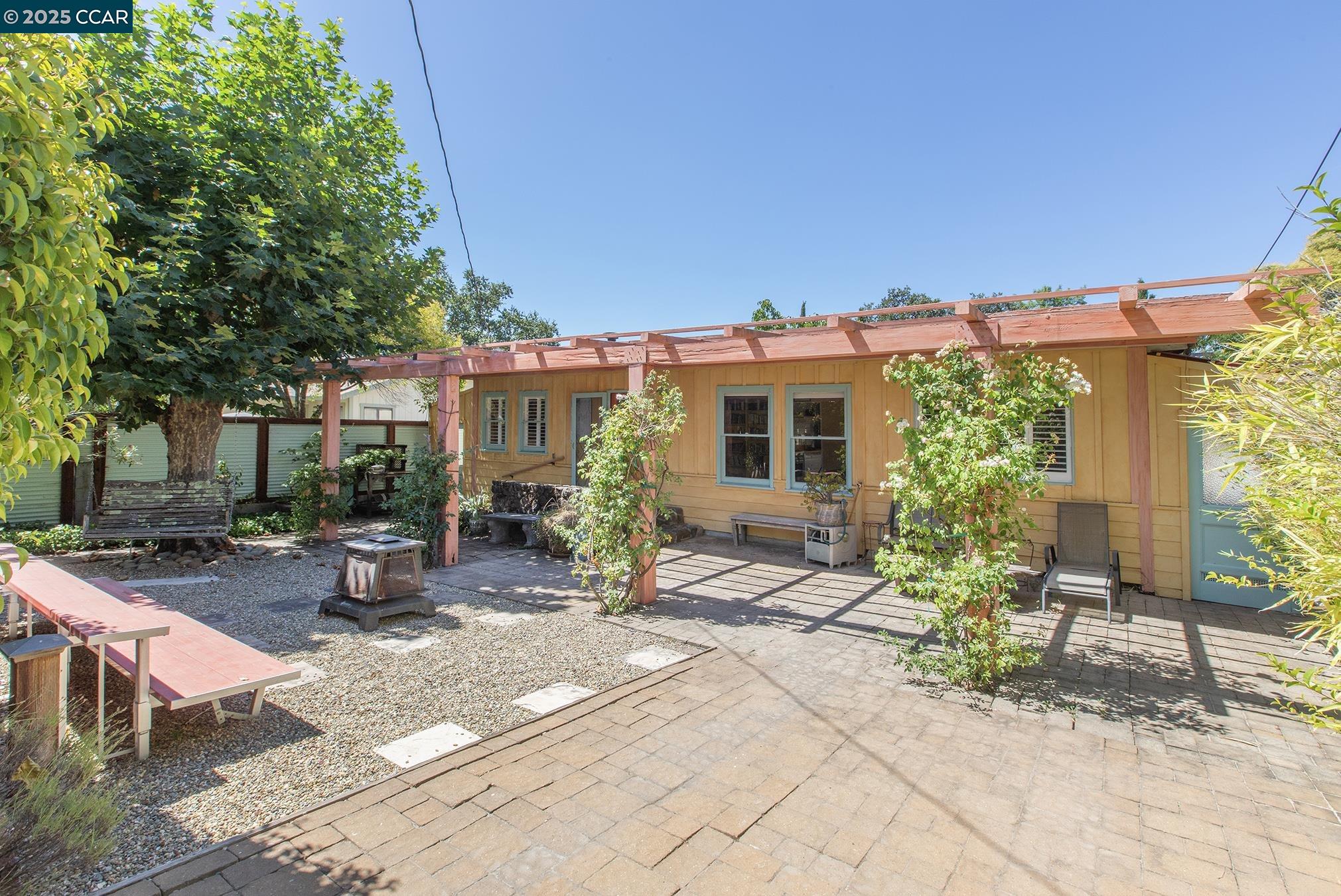 17190 Cedar Avenue, Sonoma