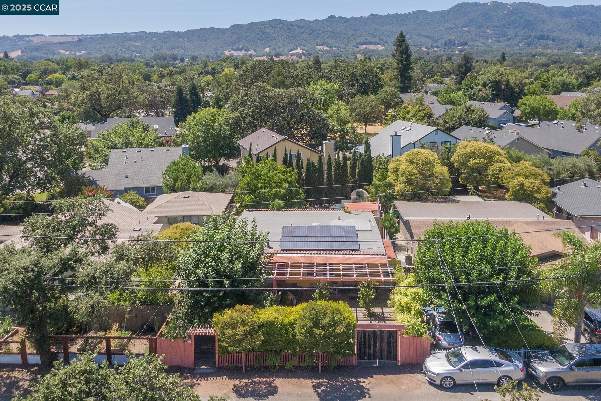 17190 Cedar Avenue, Sonoma