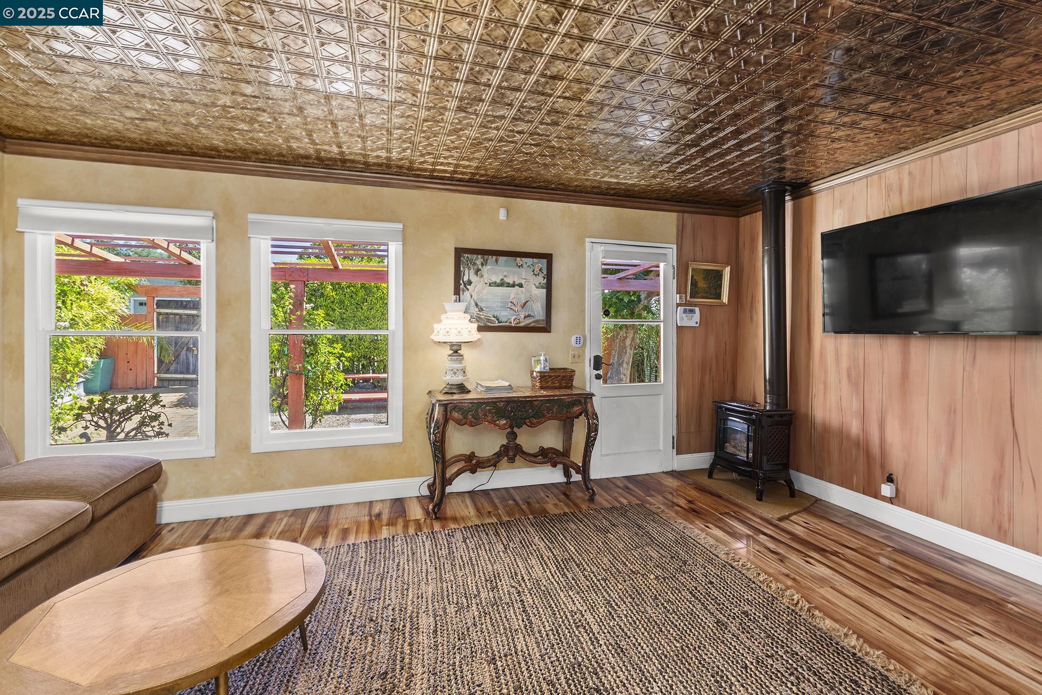 17190 Cedar Avenue, Sonoma