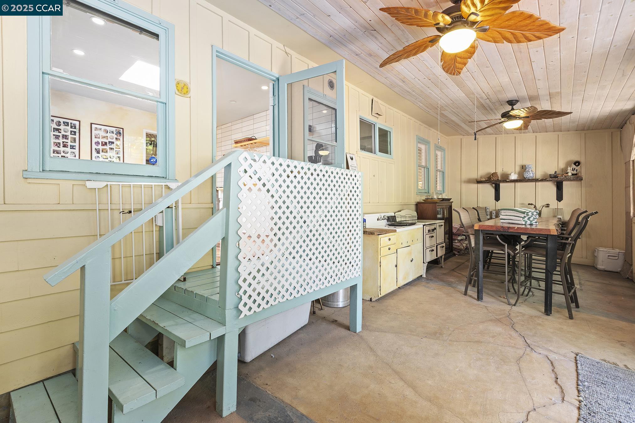 17190 Cedar Avenue, Sonoma