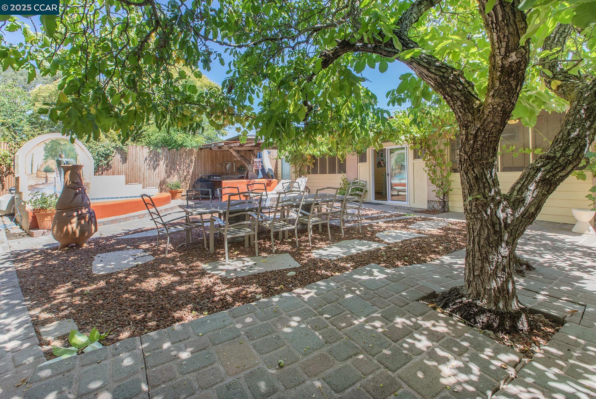 17190 Cedar Avenue, Sonoma