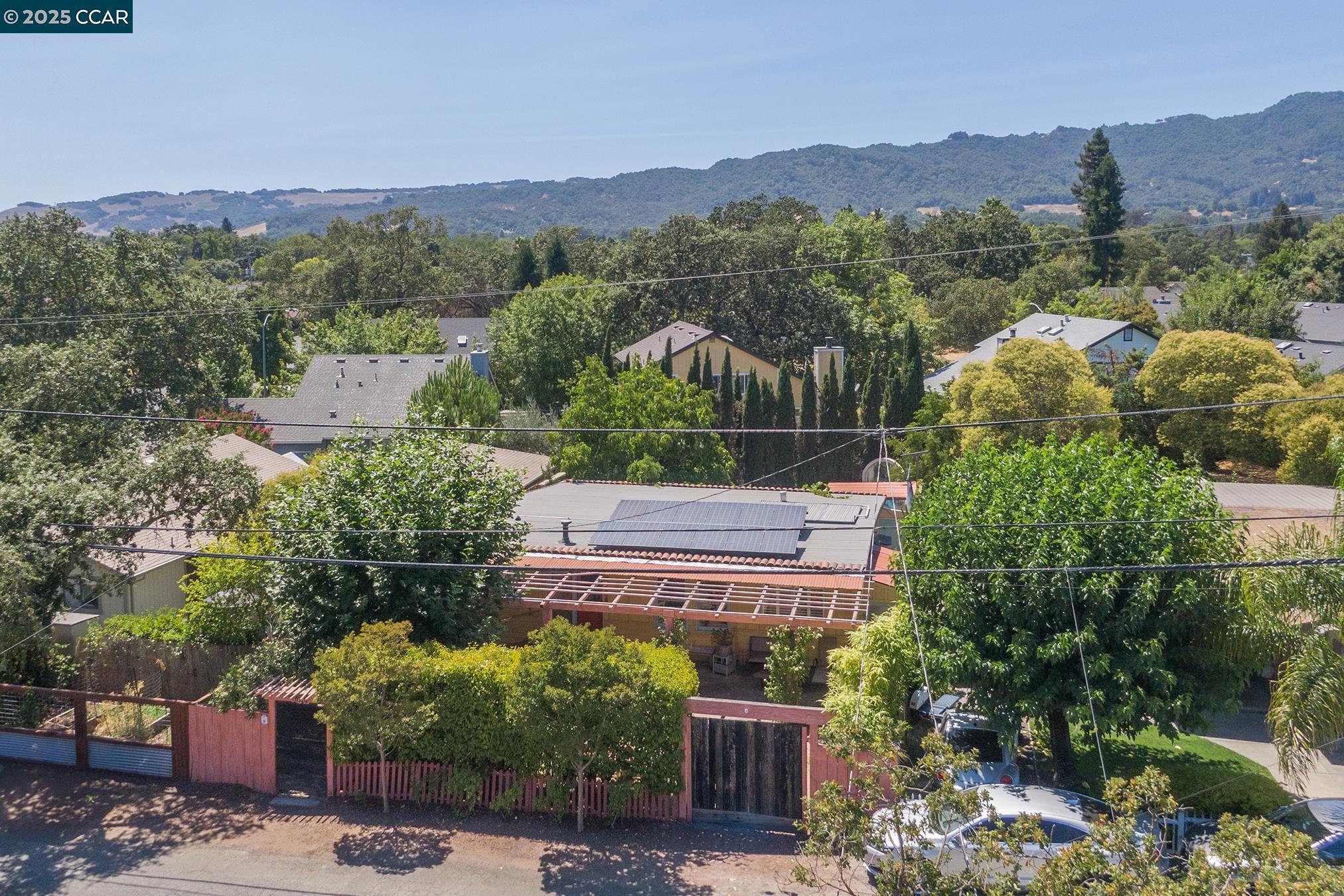 17190 Cedar Avenue, Sonoma