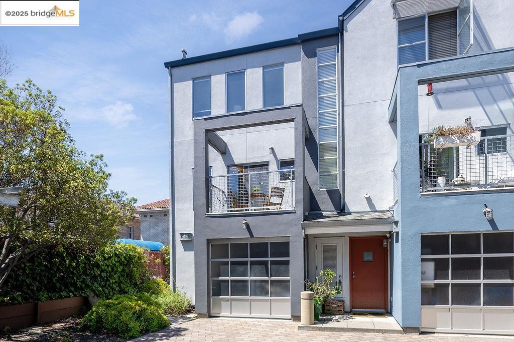 3927 Cerrito Avenue, Oakland 