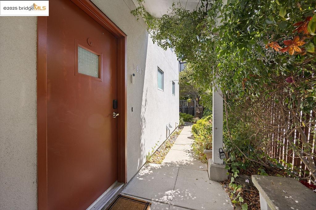 3927 Cerrito Avenue, Oakland 