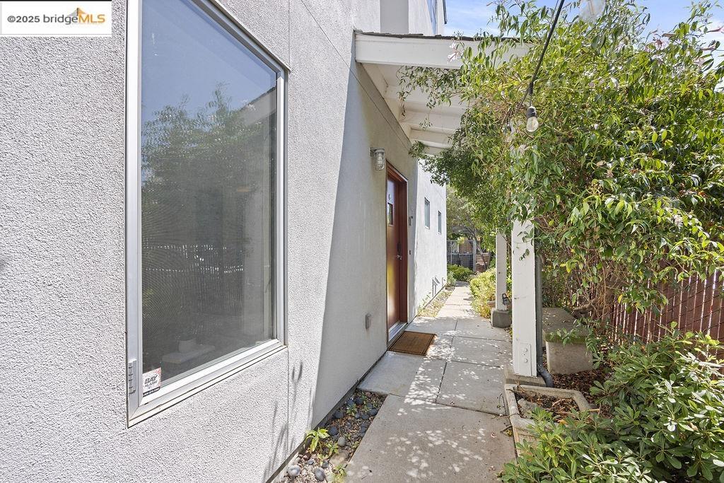 3927 Cerrito Avenue, Oakland 