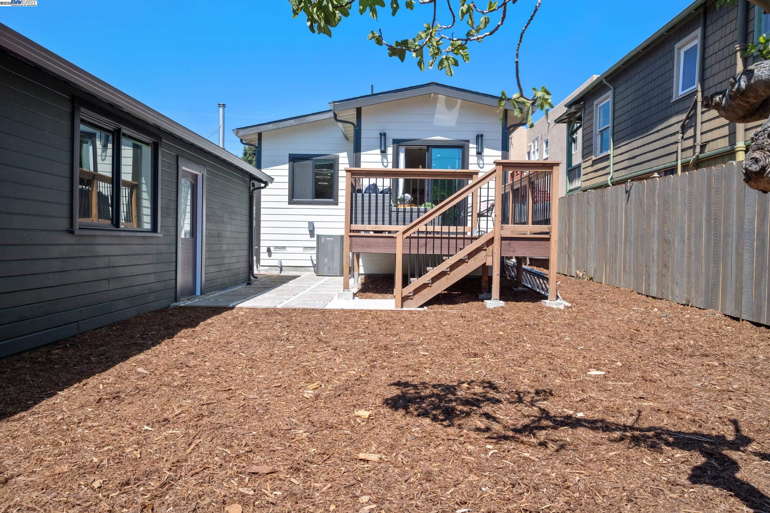 1636 Francisco Street, Berkley