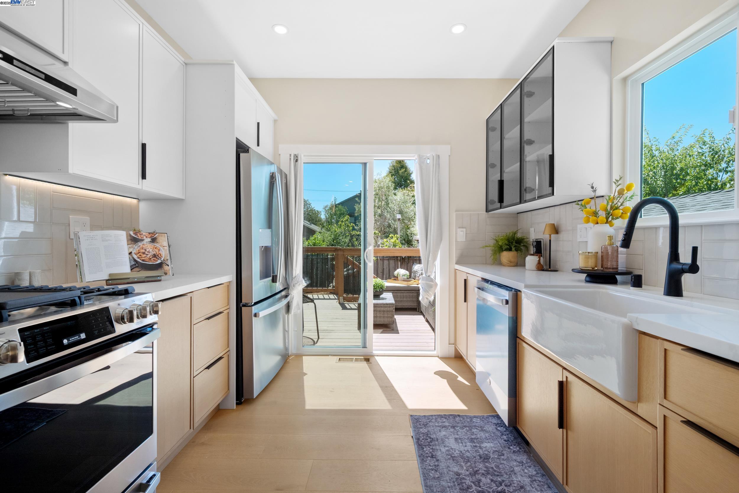 1636 Francisco Street, Berkley