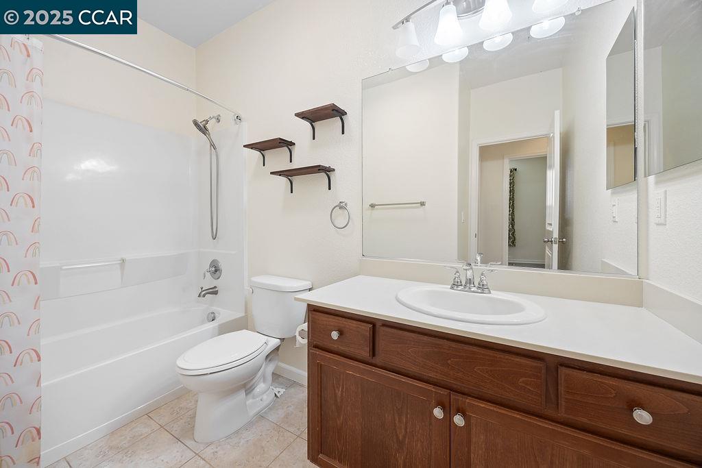 2448 Vallarta Drive, Bay Point