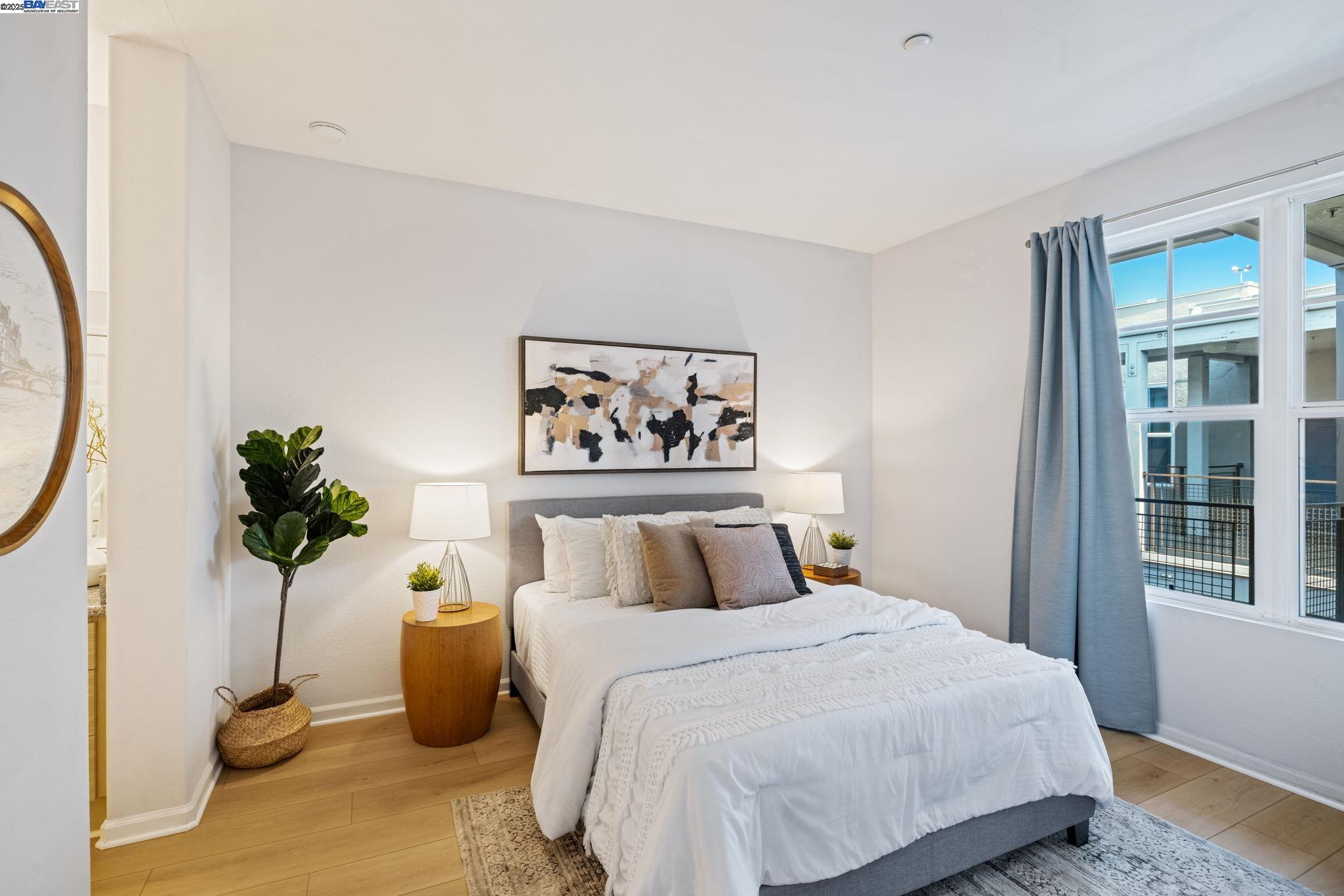 1121 40th Street #2406, Emeryville