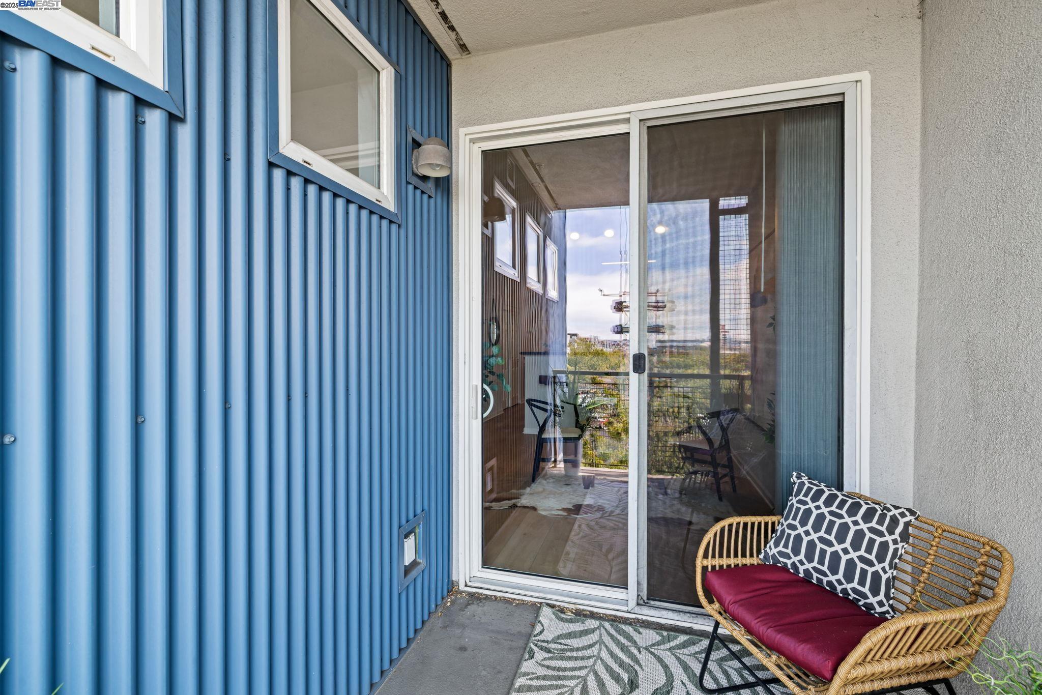 1121 40th Street #2406, Emeryville