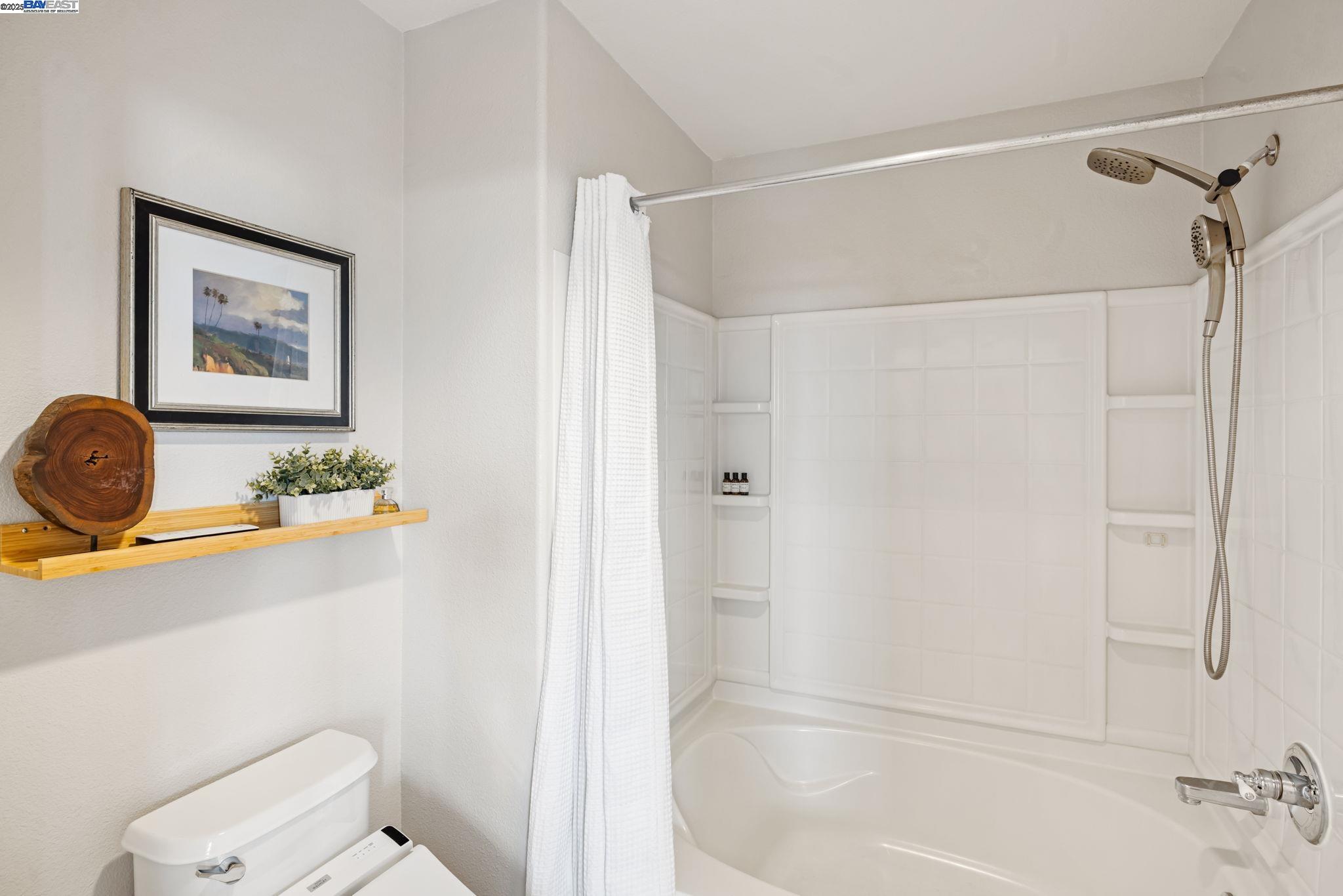 1121 40th Street #2406, Emeryville