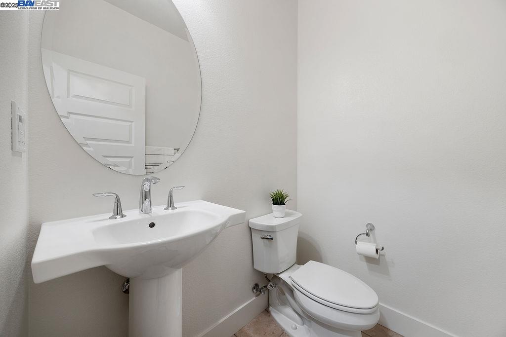 2729 5th Street, Alameda