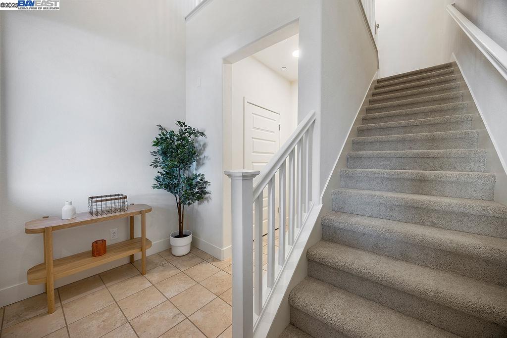 2729 5th Street, Alameda