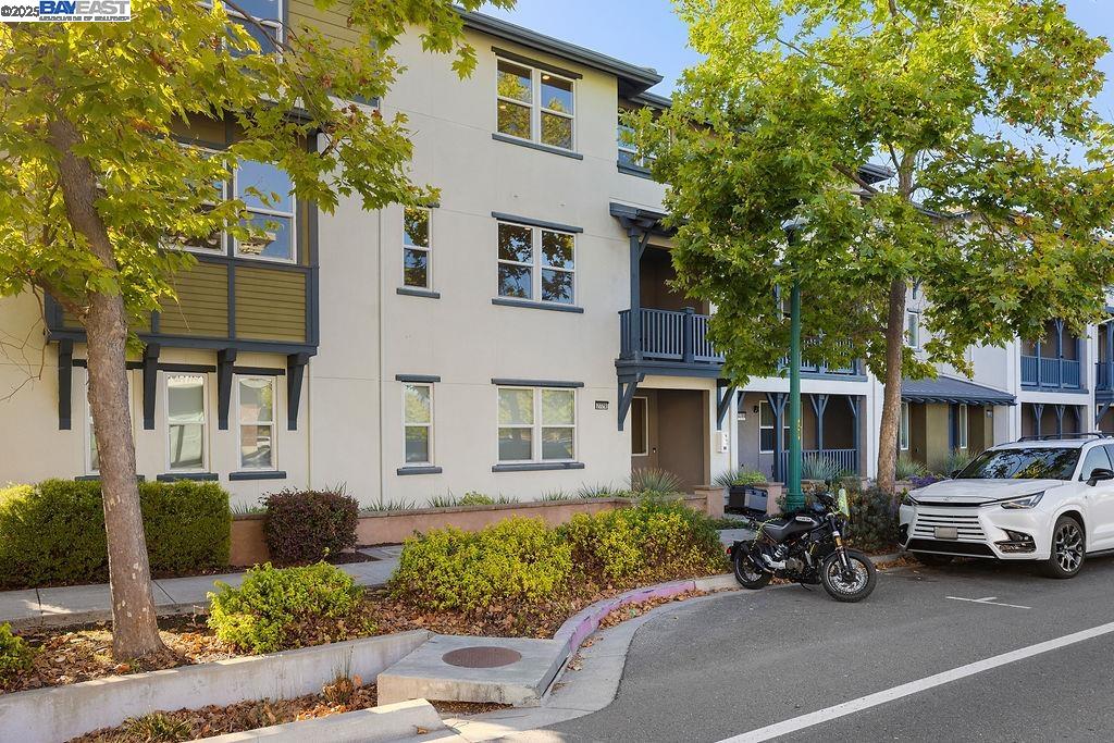 2729 5th Street, Alameda