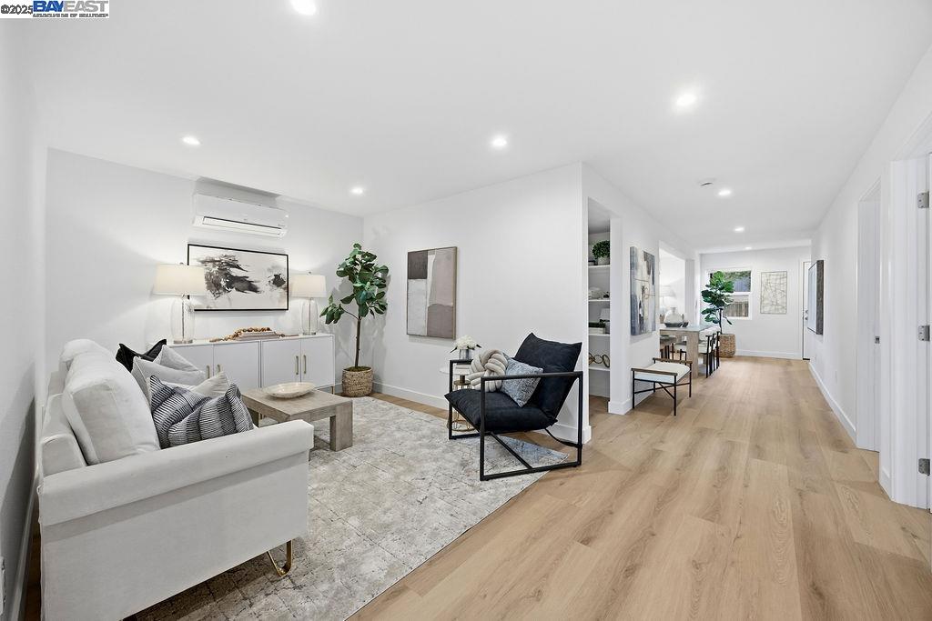 1520 4 Unit: A&B, Richmond