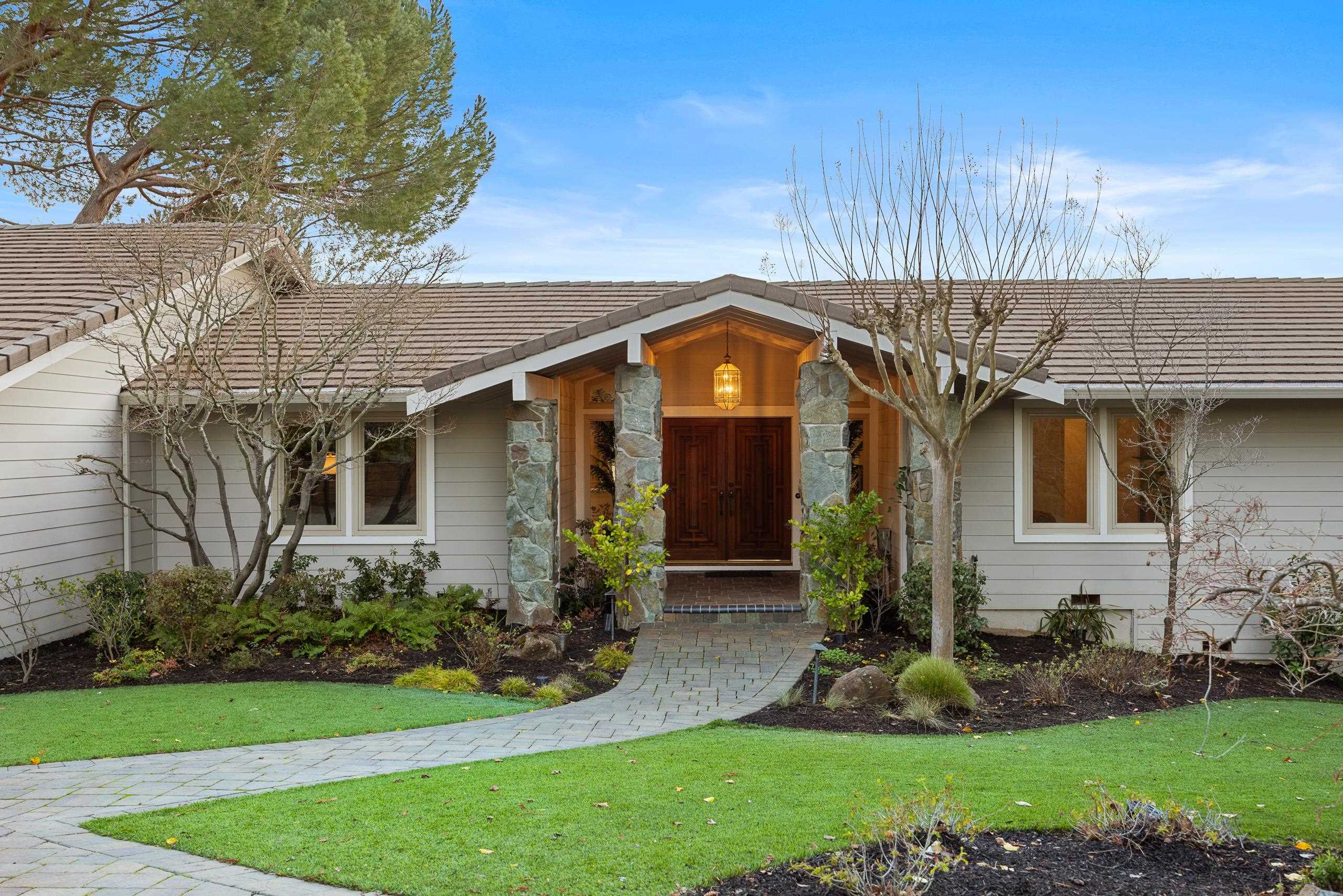 670 Logan Lane, Danville