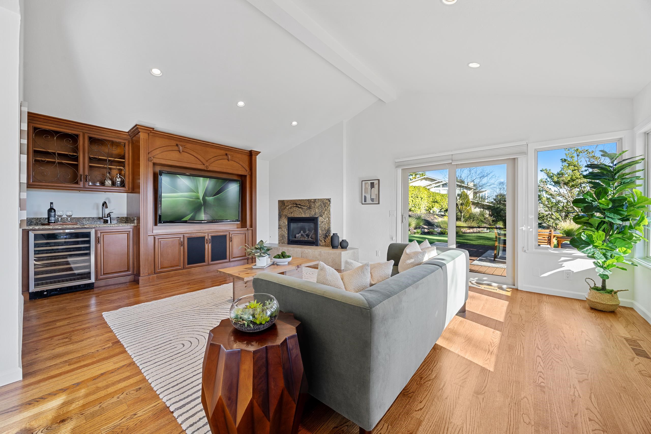 670 Logan Lane, Danville