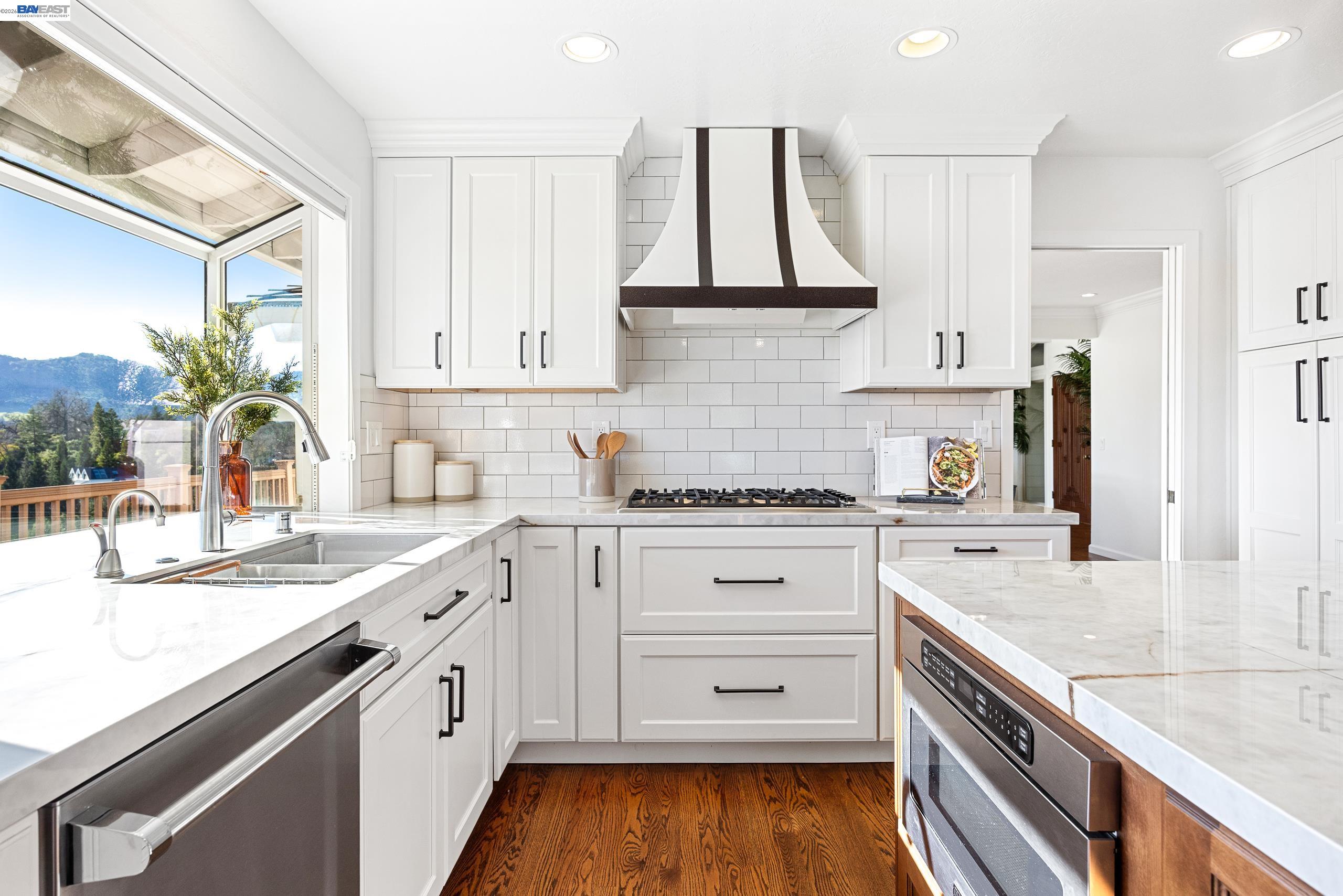 670 Logan Lane, Danville