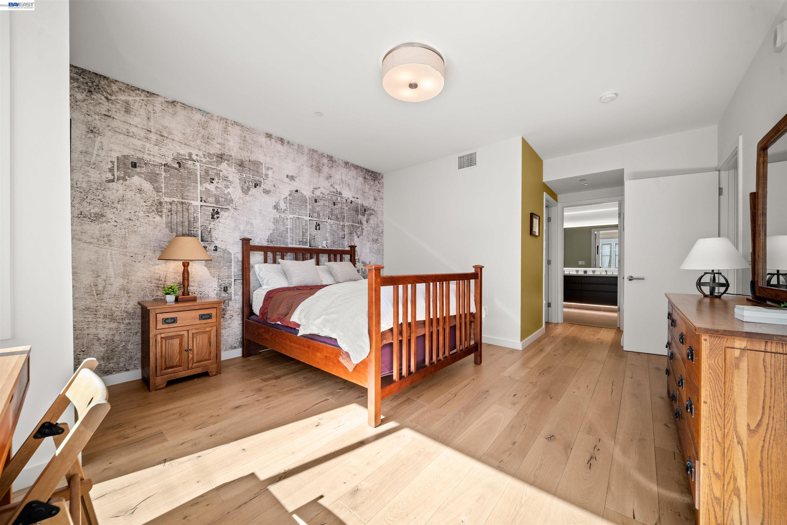 580 Hayes St #203, San Francisco