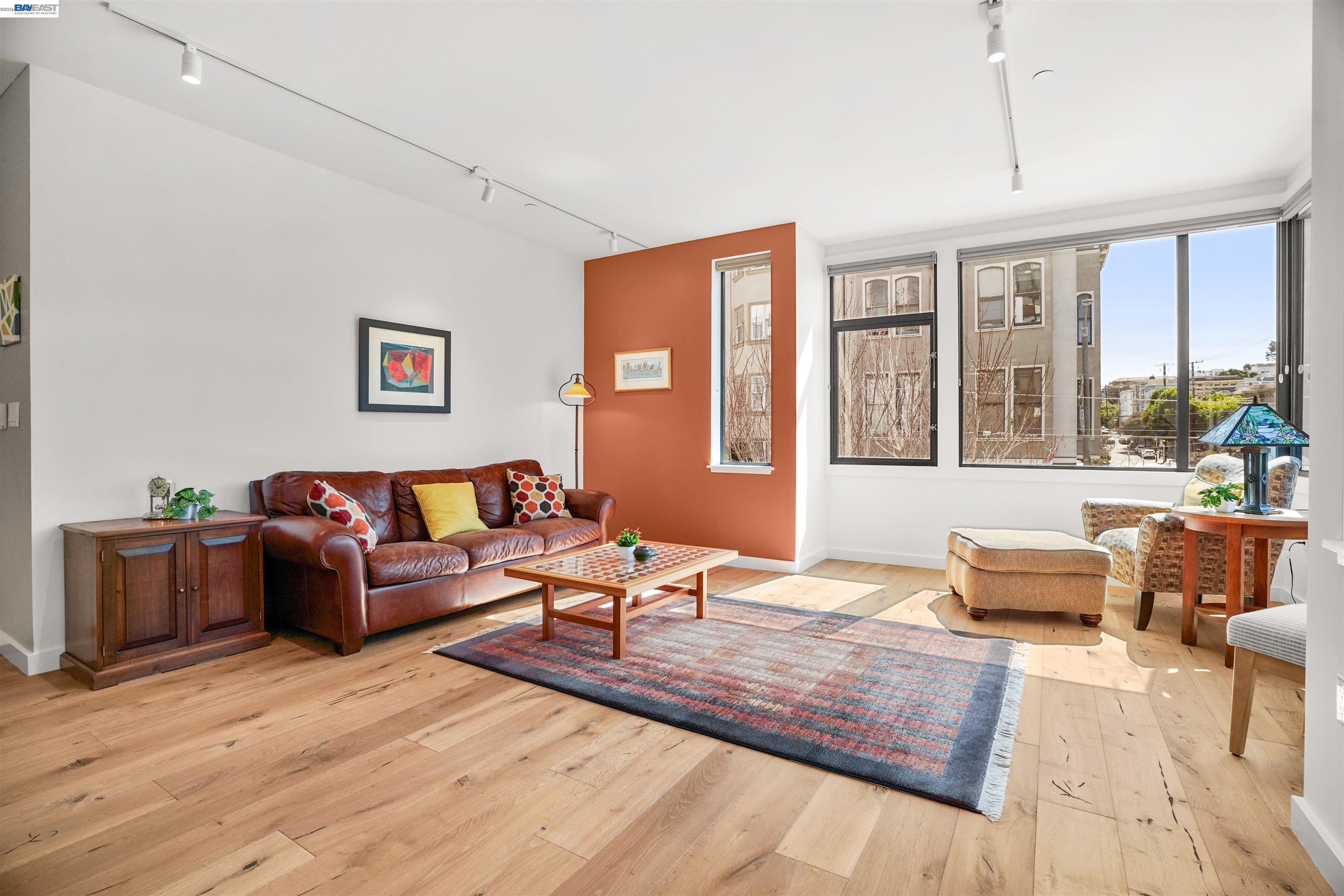 580 Hayes St #203, San Francisco