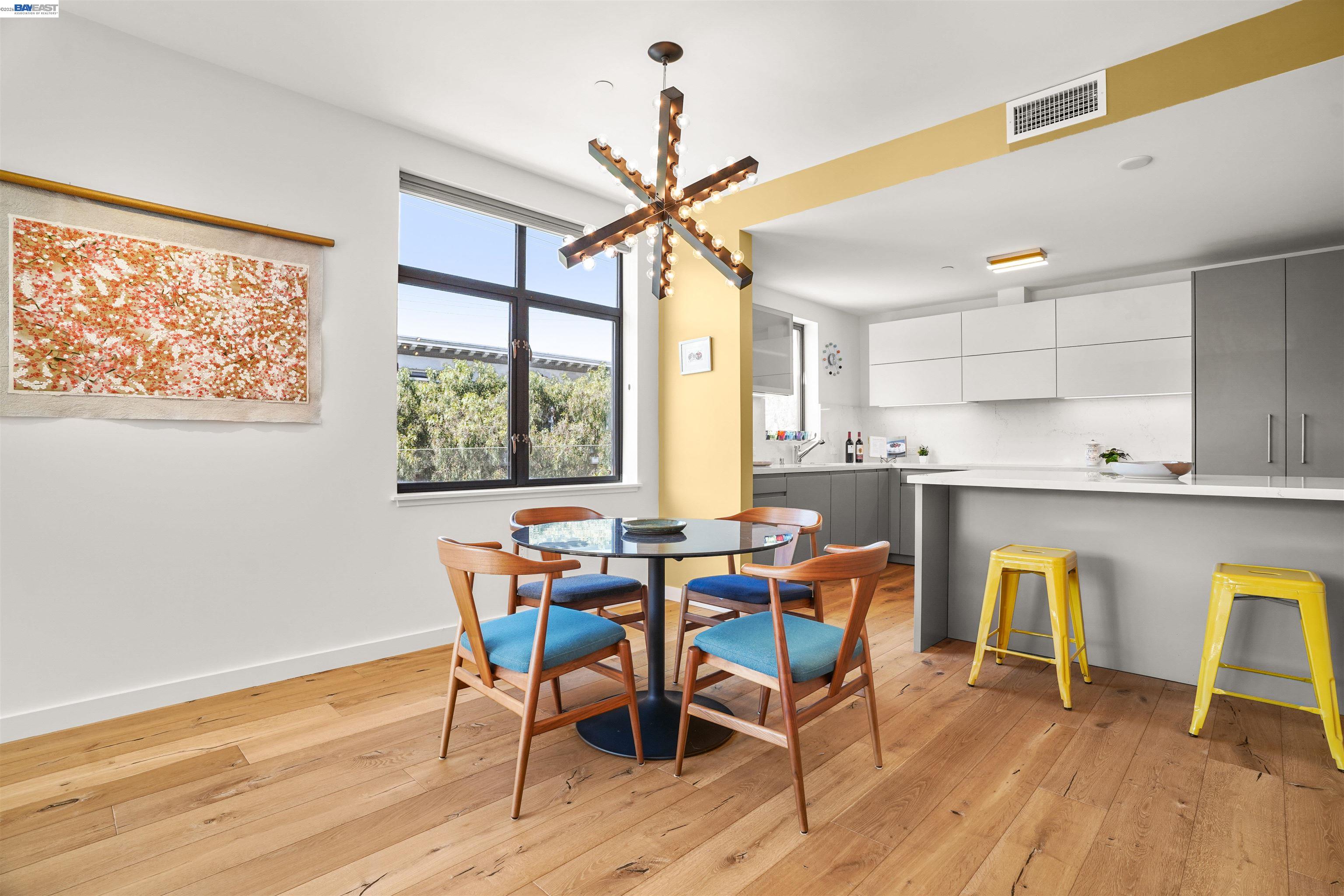 580 Hayes St #203, San Francisco