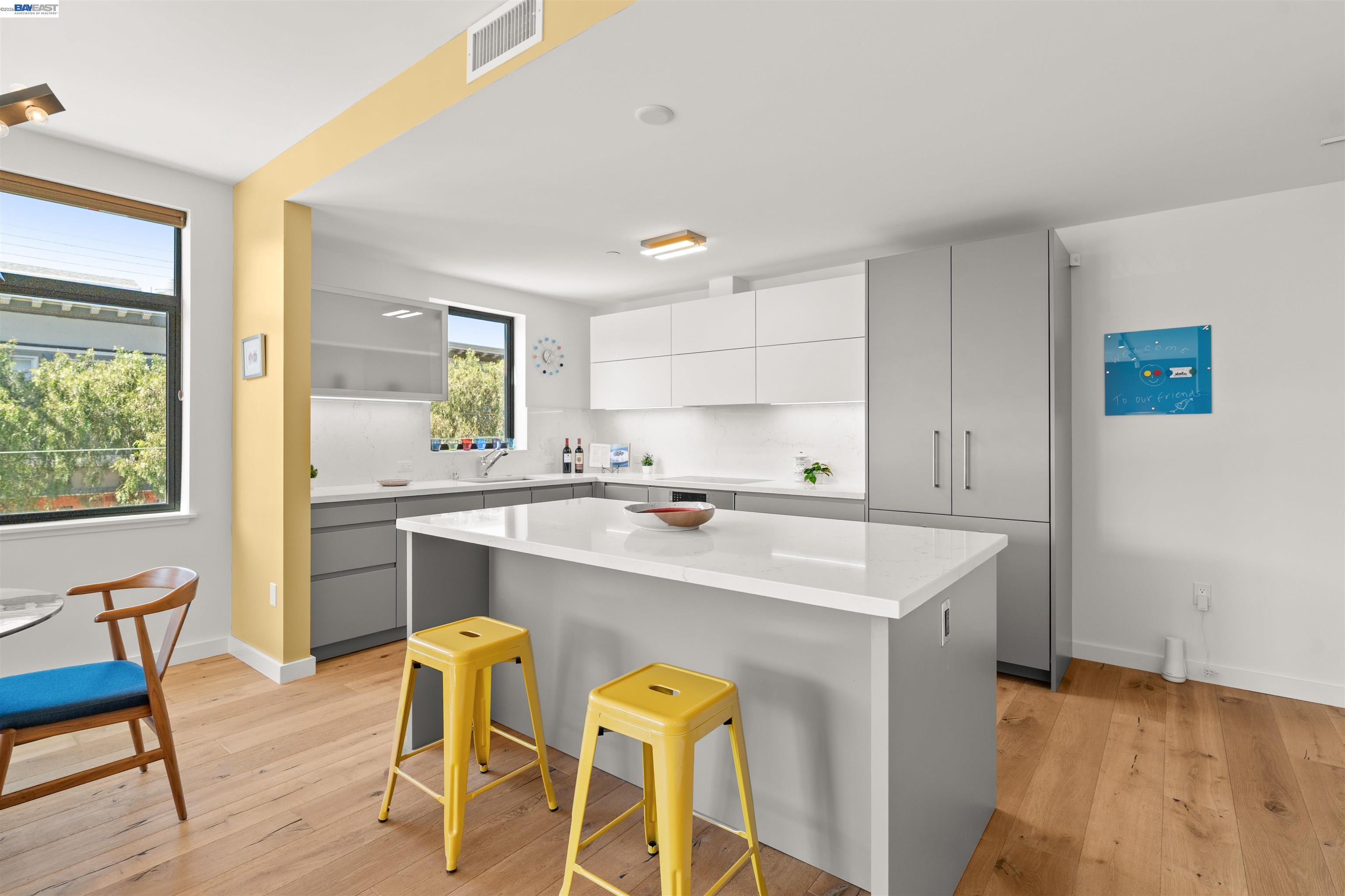 580 Hayes St #203, San Francisco